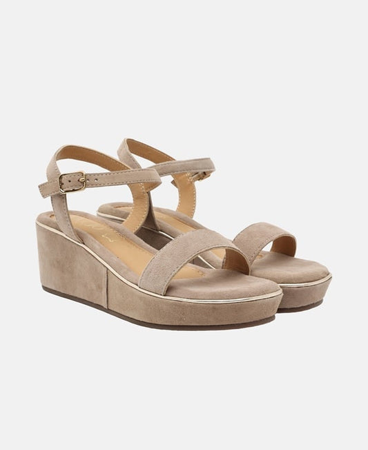 Keilsandalette