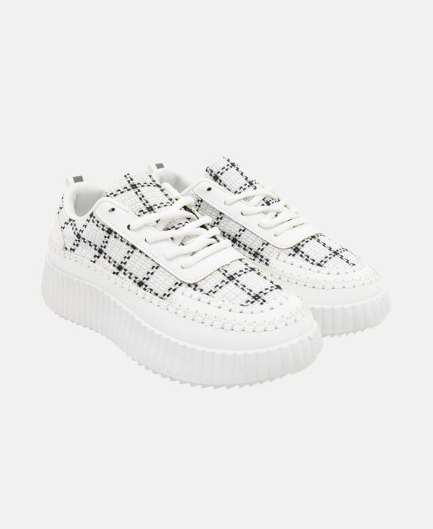 Sneaker