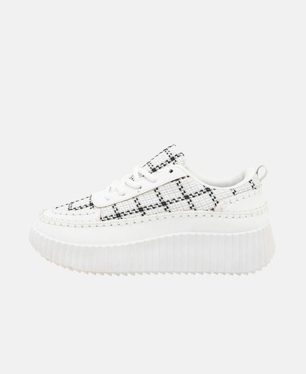 Sneaker