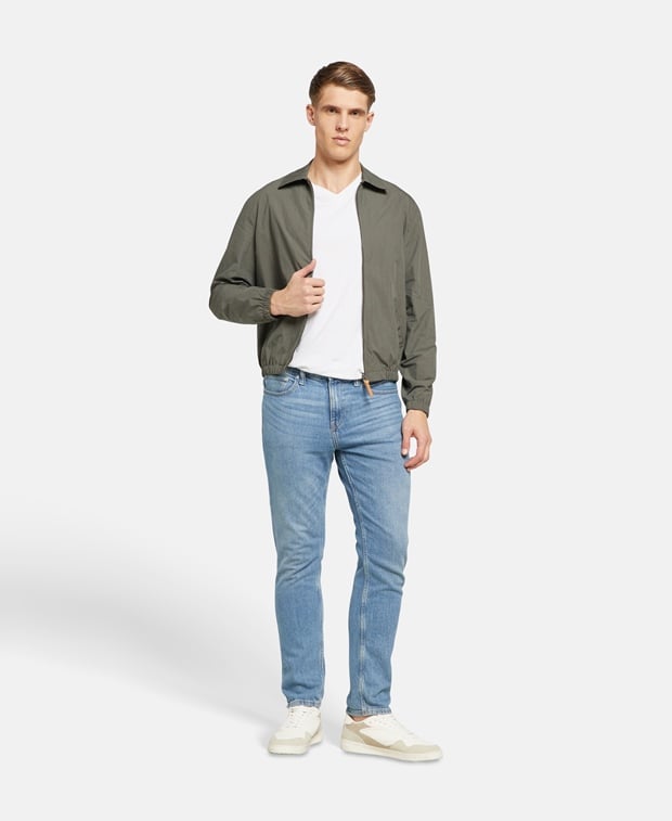 Leichte Jacke