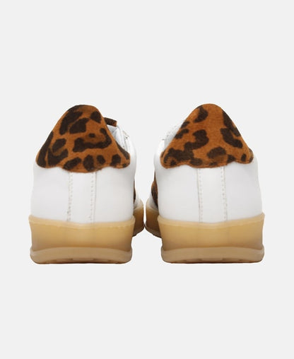 Sneaker