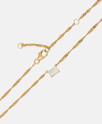 Halskette mit Anhänger