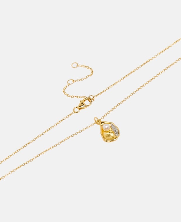 Halskette mit Anhänger