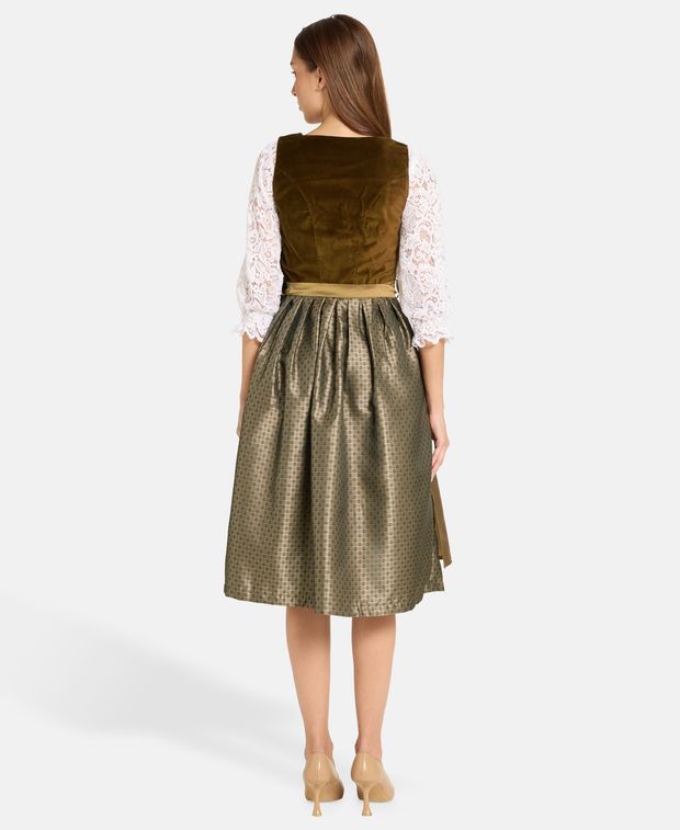 Dirndl mit Schürze