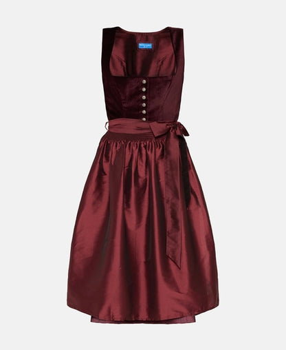 Dirndl mit Schürze