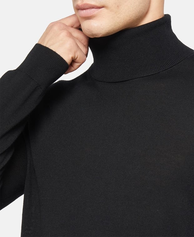 Rollkragenpullover
