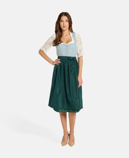 Dirndl mit Schürze