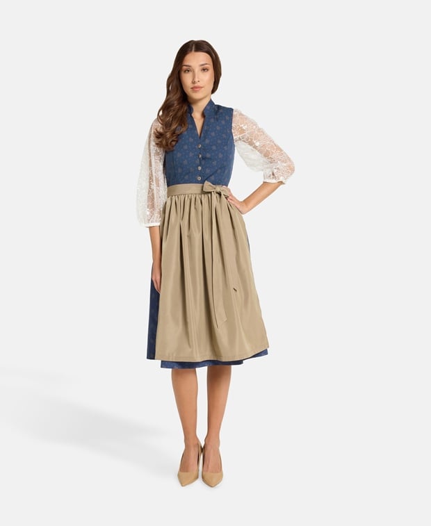 Dirndl mit Schürze