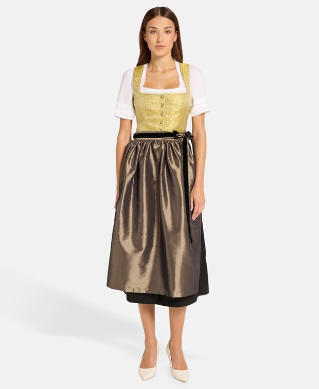 Dirndl mit Schürze