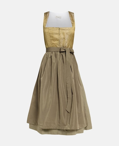 Dirndl mit Schürze