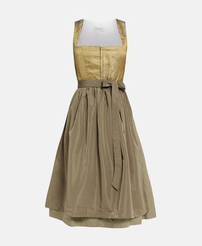 Dirndl mit Schürze