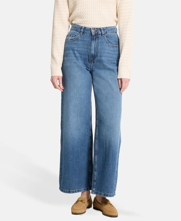 Flared Jeans