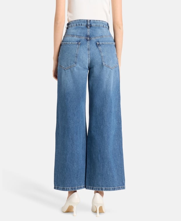 Flared Jeans