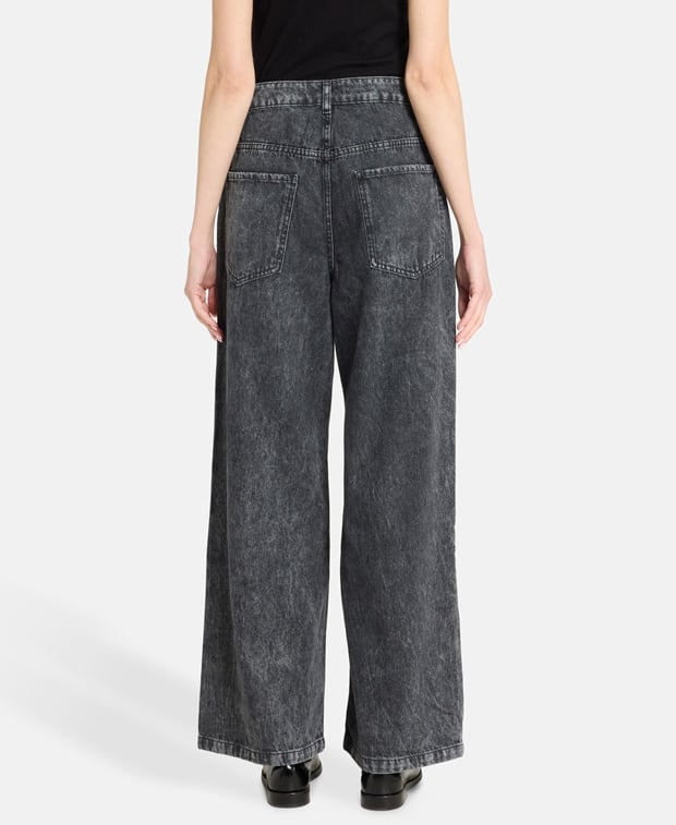 Flared Jeans