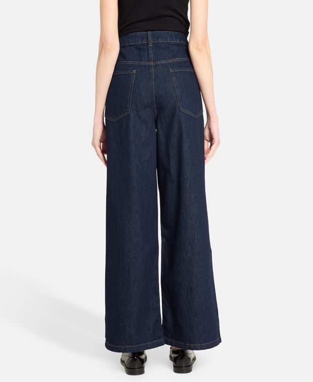 Flared Jeans