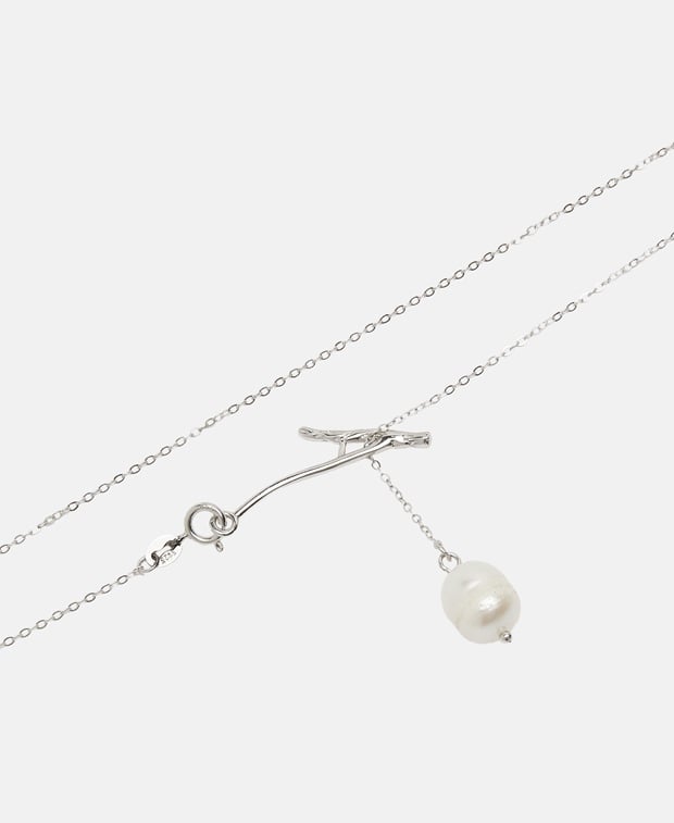 Halskette mit Anhänger