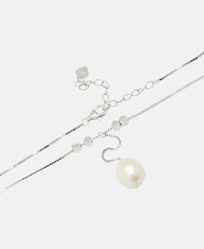 Halskette mit Perlenanhänger