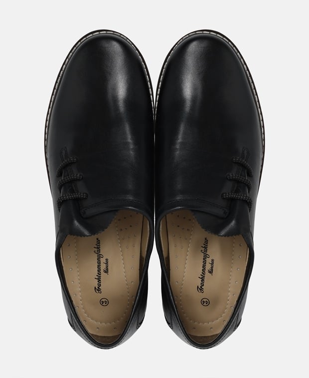 Trachtenschuhe