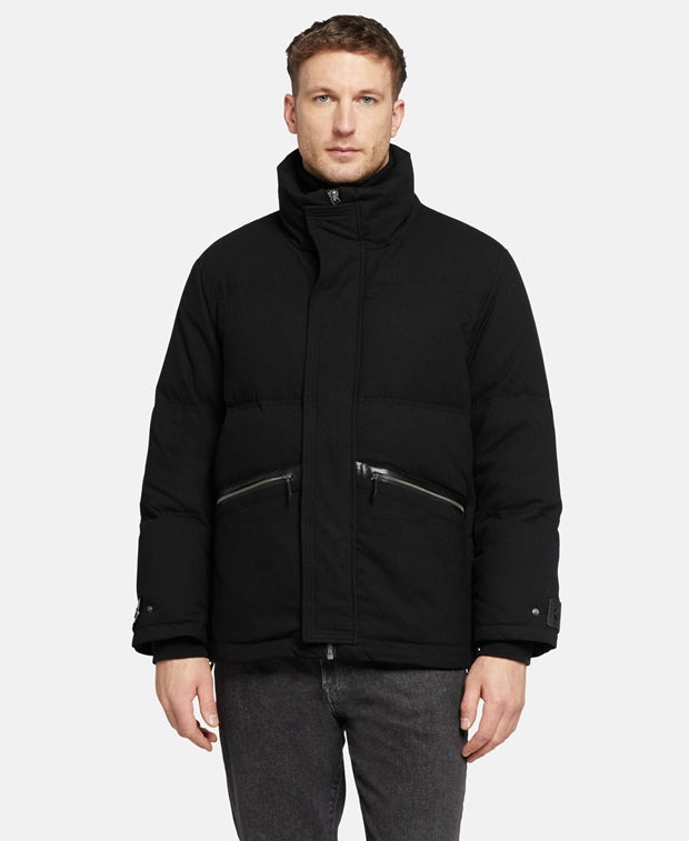 Daunenjacke