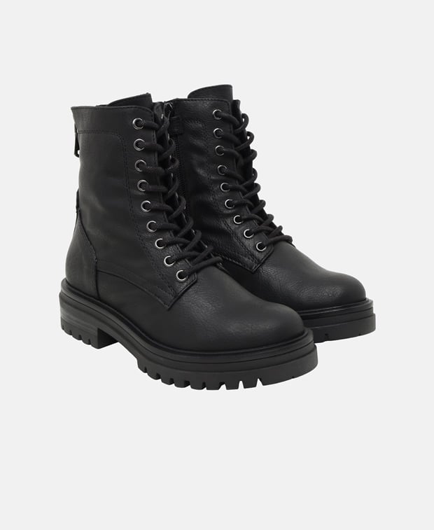 Schnürboots