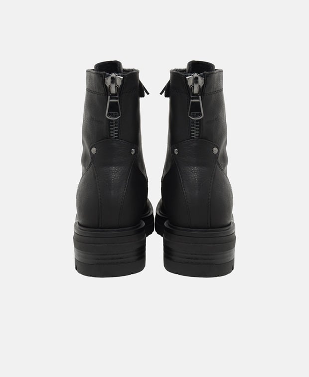 Schnürboots