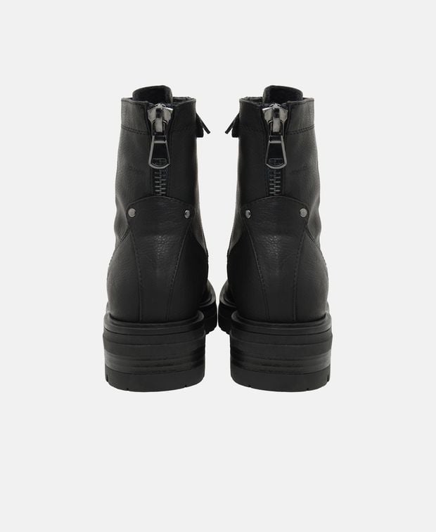 Schnürboots