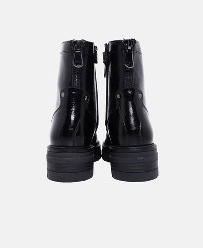Schnürstiefeletten