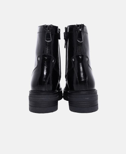 Schnürstiefeletten