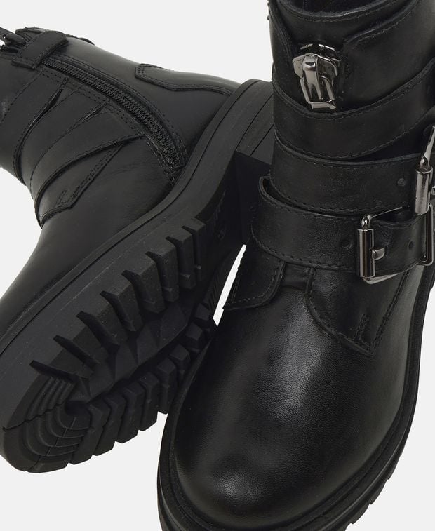 Chelsea Boots