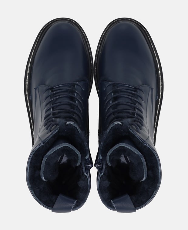 Schnürstiefeletten