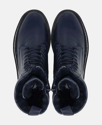 Schnürstiefeletten