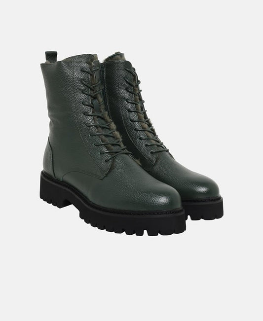 Schnürstiefeletten