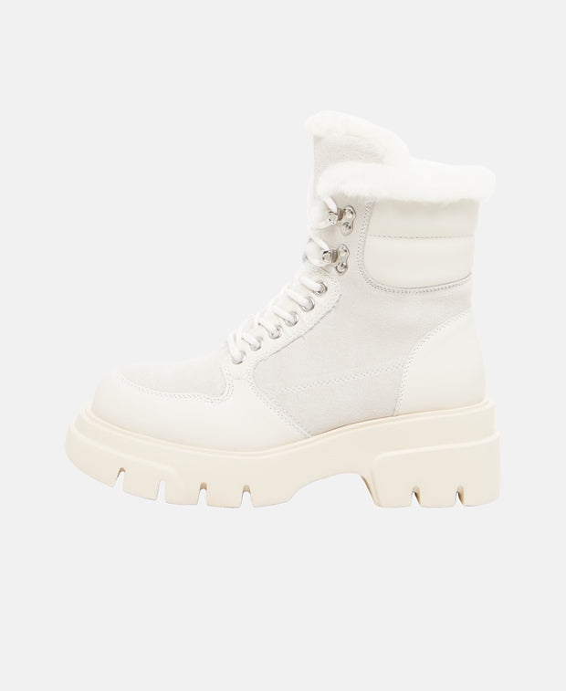 Schnürboots