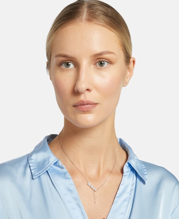 Halskette mit Anhänger