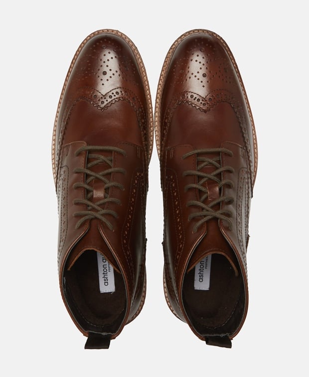 Schnürboots