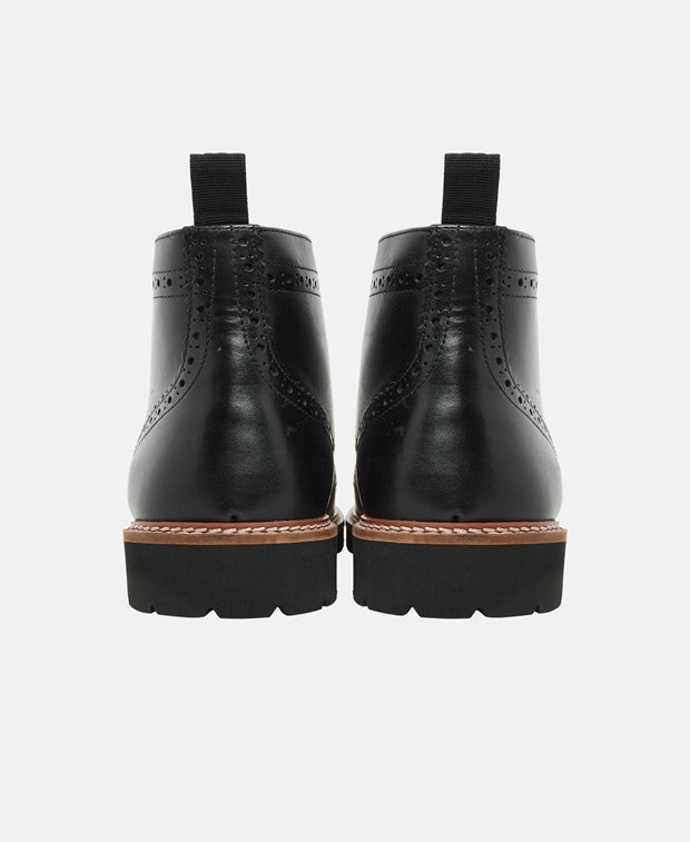 Schnürboots