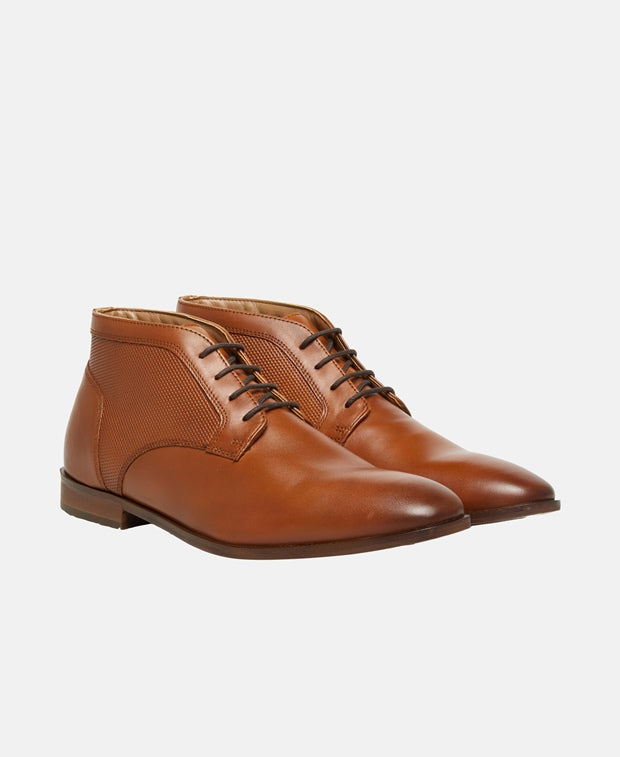 Schnürstiefeletten