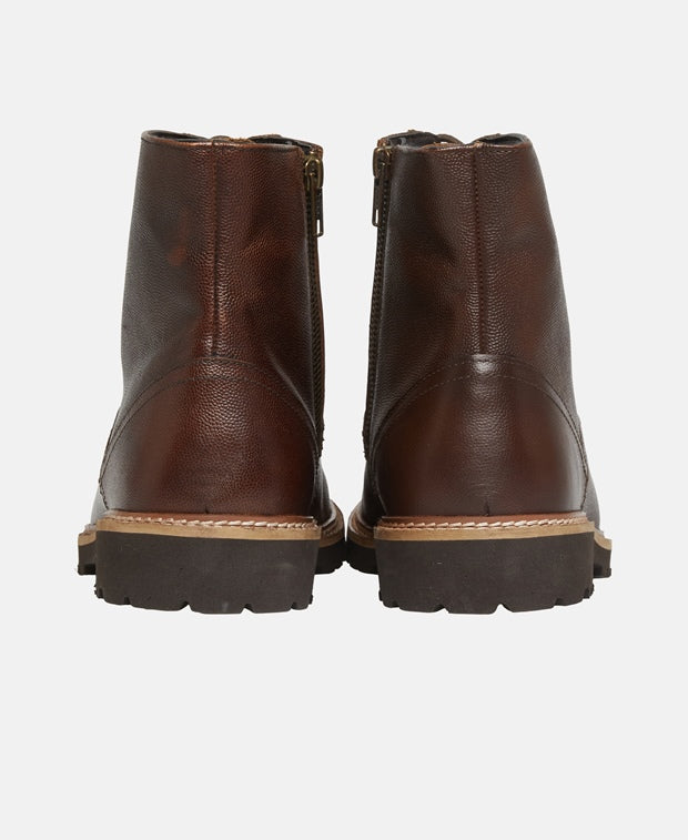 Schnürstiefeletten