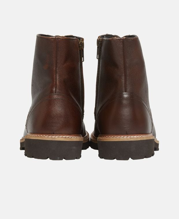 Schnürstiefeletten