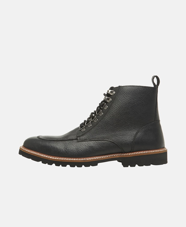 Schnürstiefeletten
