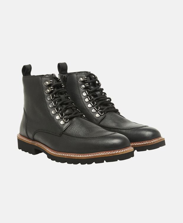 Schnürstiefeletten