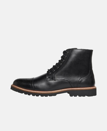 Schnürstiefeletten