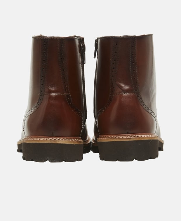 Schnürstiefeletten