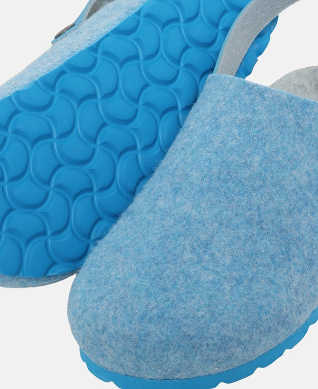 Clogs