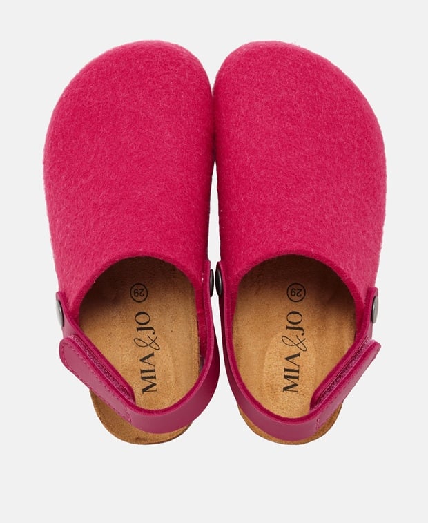 Clogs