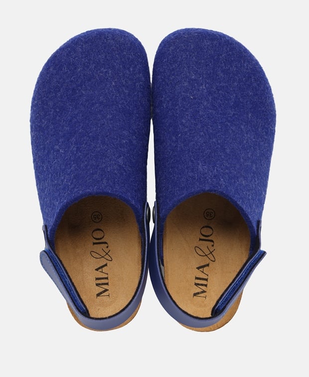 Clogs