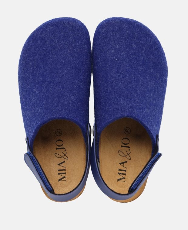 Clogs
