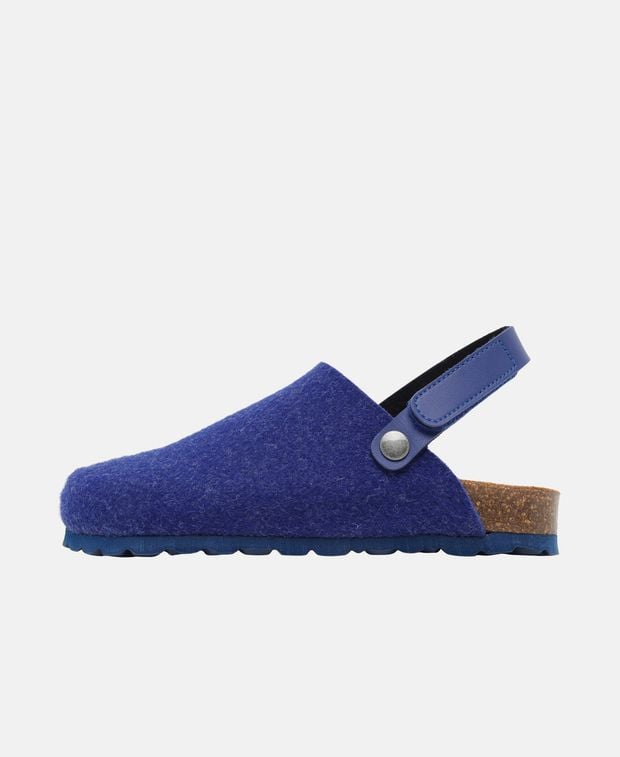 Clogs