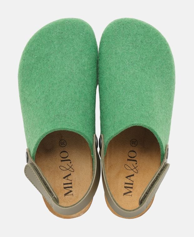 Clogs