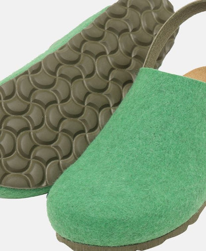 Clogs